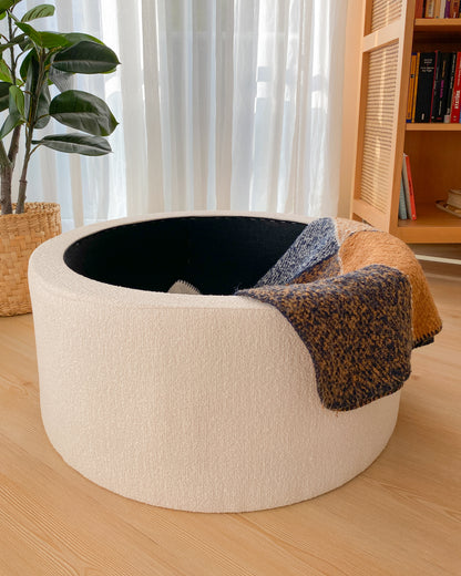 Yuvarlak Sandıklı Puf Ve Orta Sehpa.